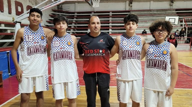 video:-los-juveniles-de-la-u13-de-red-star,-formaran-parte-del-«seleccionado-provincial-de-basquet»