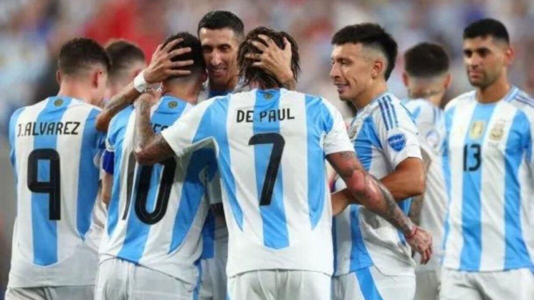 se-filtro-la-foto-de-la-famosa-que-tuvo-un-encuentro-privado-con-dos-jugadores-de-argentina