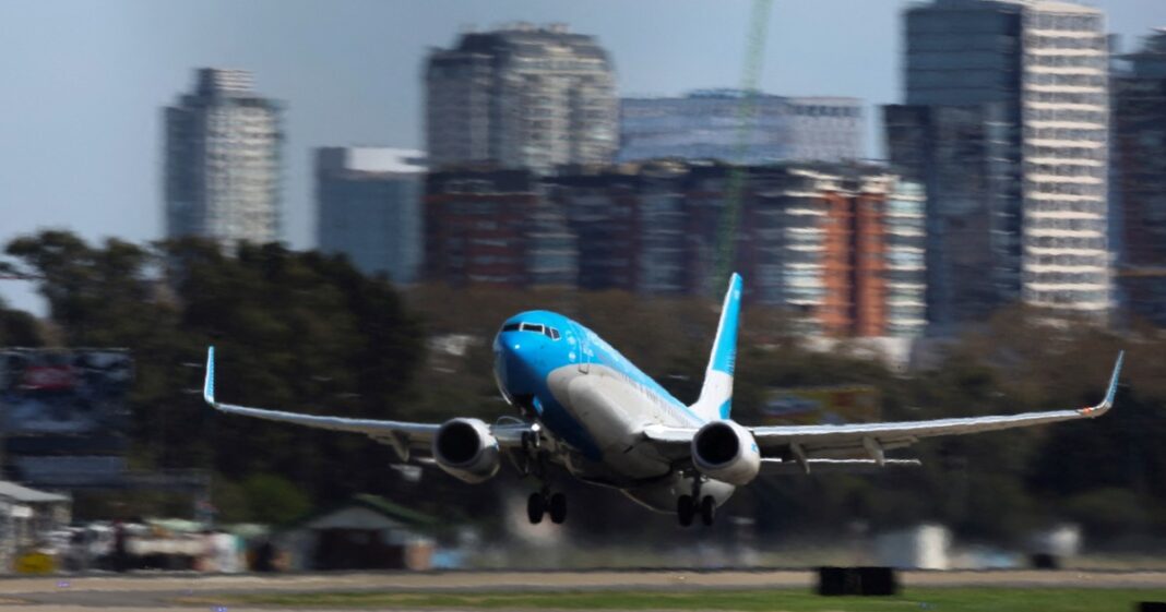 el-gobierno-publico-el-decreto-de-javier-milei-que-declara-a-aerolineas-argentinas-“sujeta-a-privatizacion”