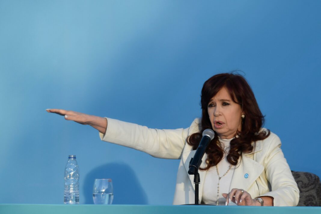 cristina-kirchner-le-respondio-a-milei:-el-“saludo”-de-cumpleanos,-la-disculpa-“culposa”-y-la-referencia-a-villarruel